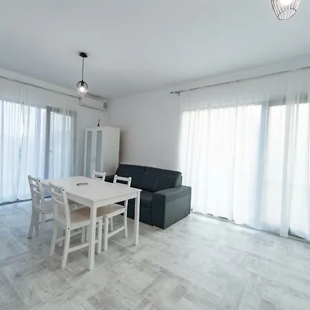 Awesome With Balcony, Near The Beach * Năvodari