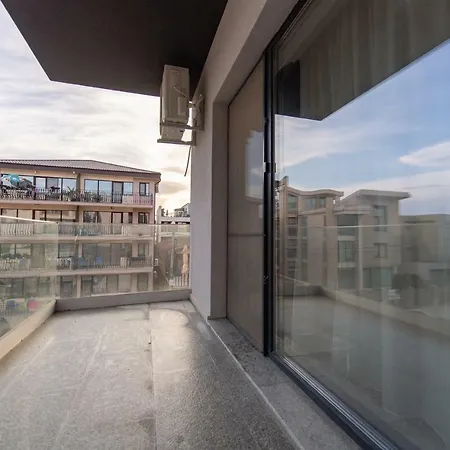 Apartament Awesome With Balcony, Near The Beach Năvodari