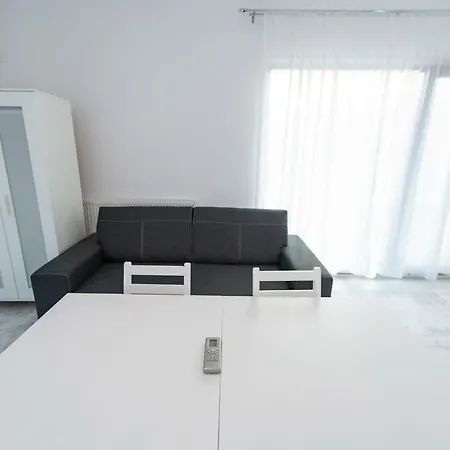 Awesome With Balcony, Near The Beach Apartament