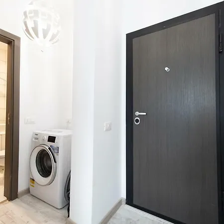 Awesome With Balcony, Near The Beach Năvodari