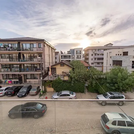 Apartament Awesome With Balcony, Near The Beach
